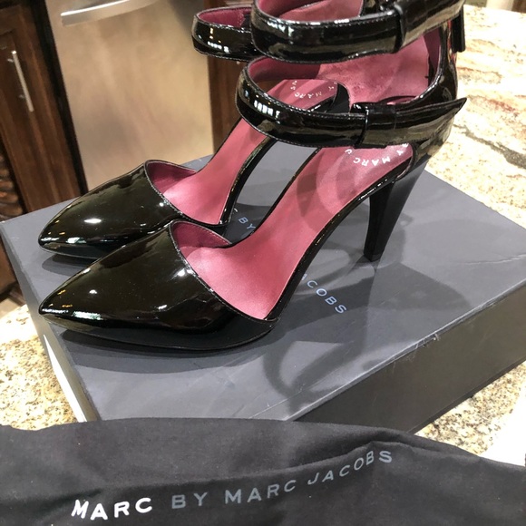 Marc Jacob patent strap heels 8.5 - Picture 3 of 7